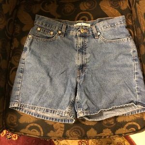 Tommy Hilfiger Size 6 Shorts Women’s